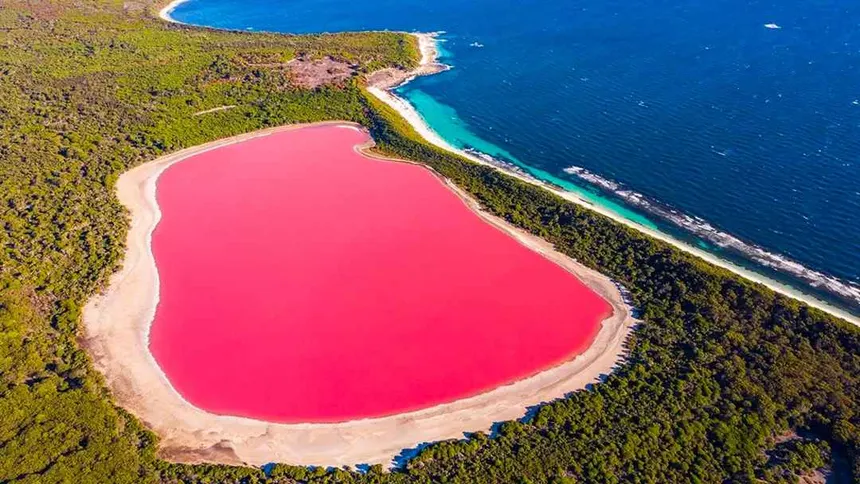 Lake Hillier
