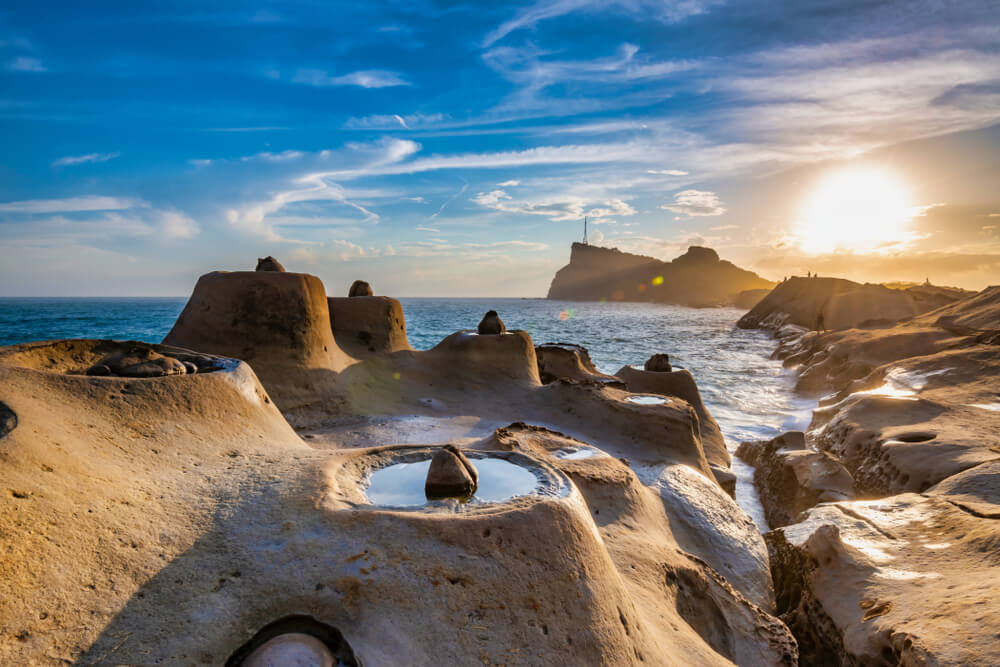 Unusual Rock Formations at Yehliu Geopark, Taiwan: A Geological Wonder by the Sea