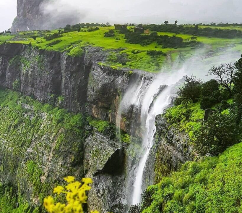 The Natural Wonder of India: The Waterfall That Flows Upward