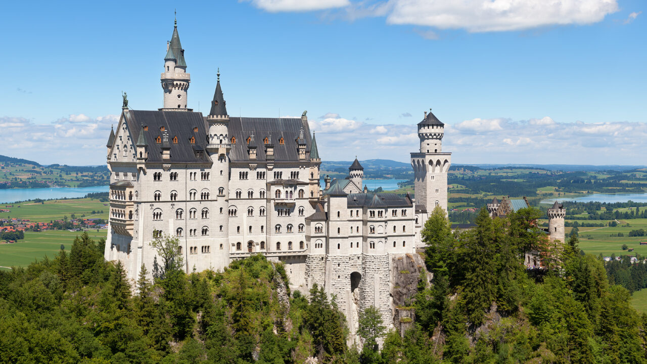 Discover Neuschwanstein Castle Germany’s Fairy-Tale Wonder