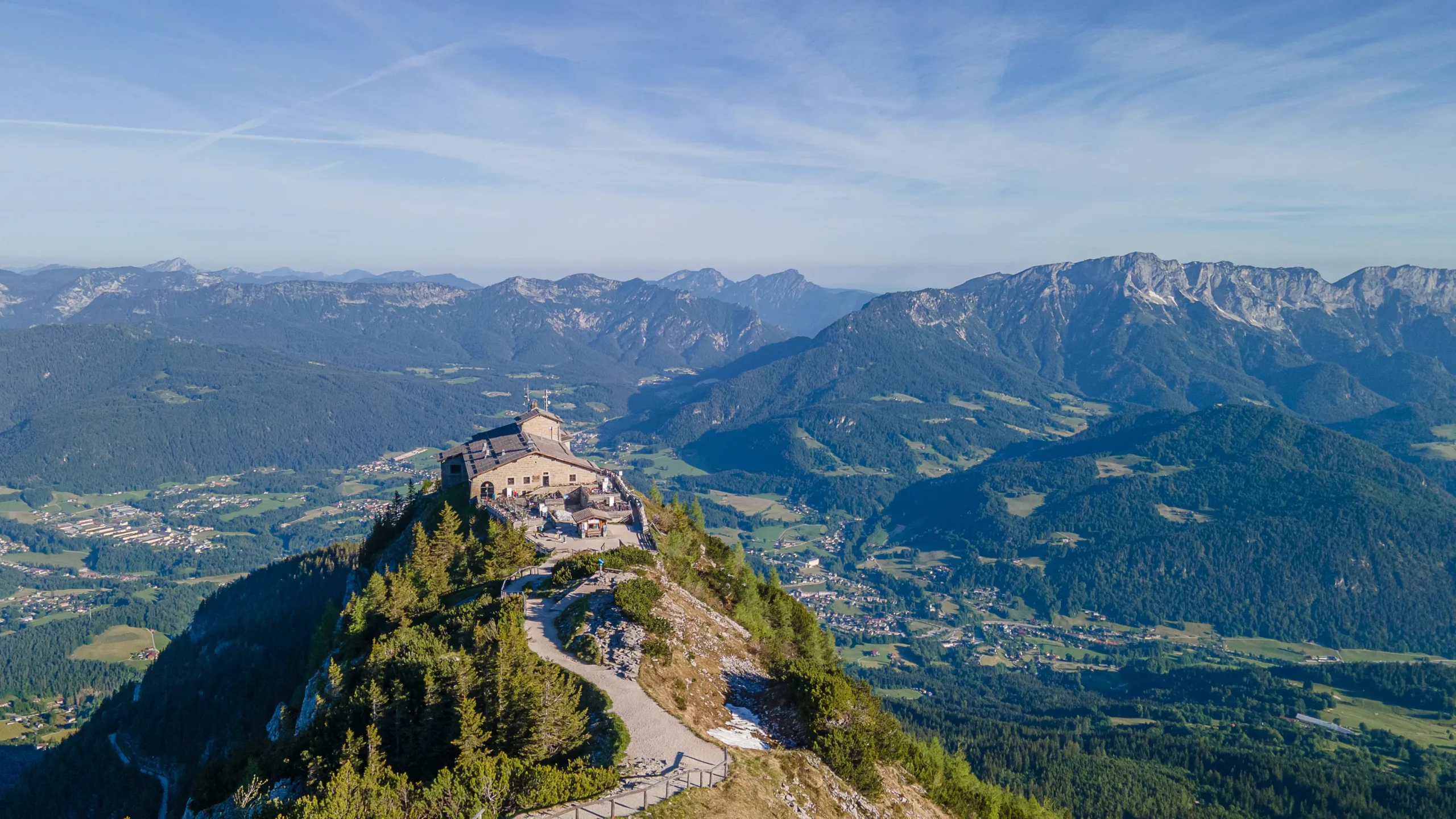 Kehlsteinhaus (Eagle's Nest) – Germany's Dramatic Alpine Historical Retreat