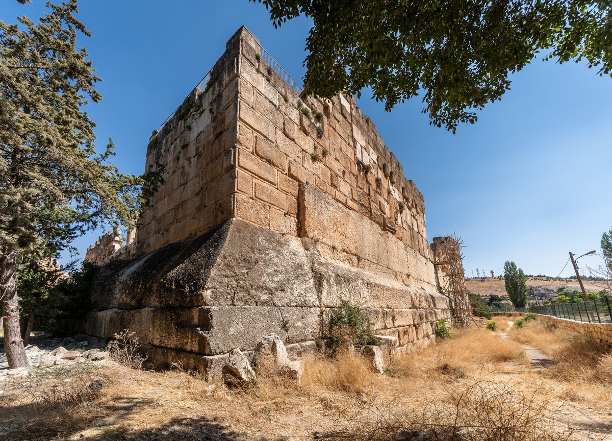 Baalbek's Massive Trilithon Stones – One of History's Greatest Engineering Mysteries