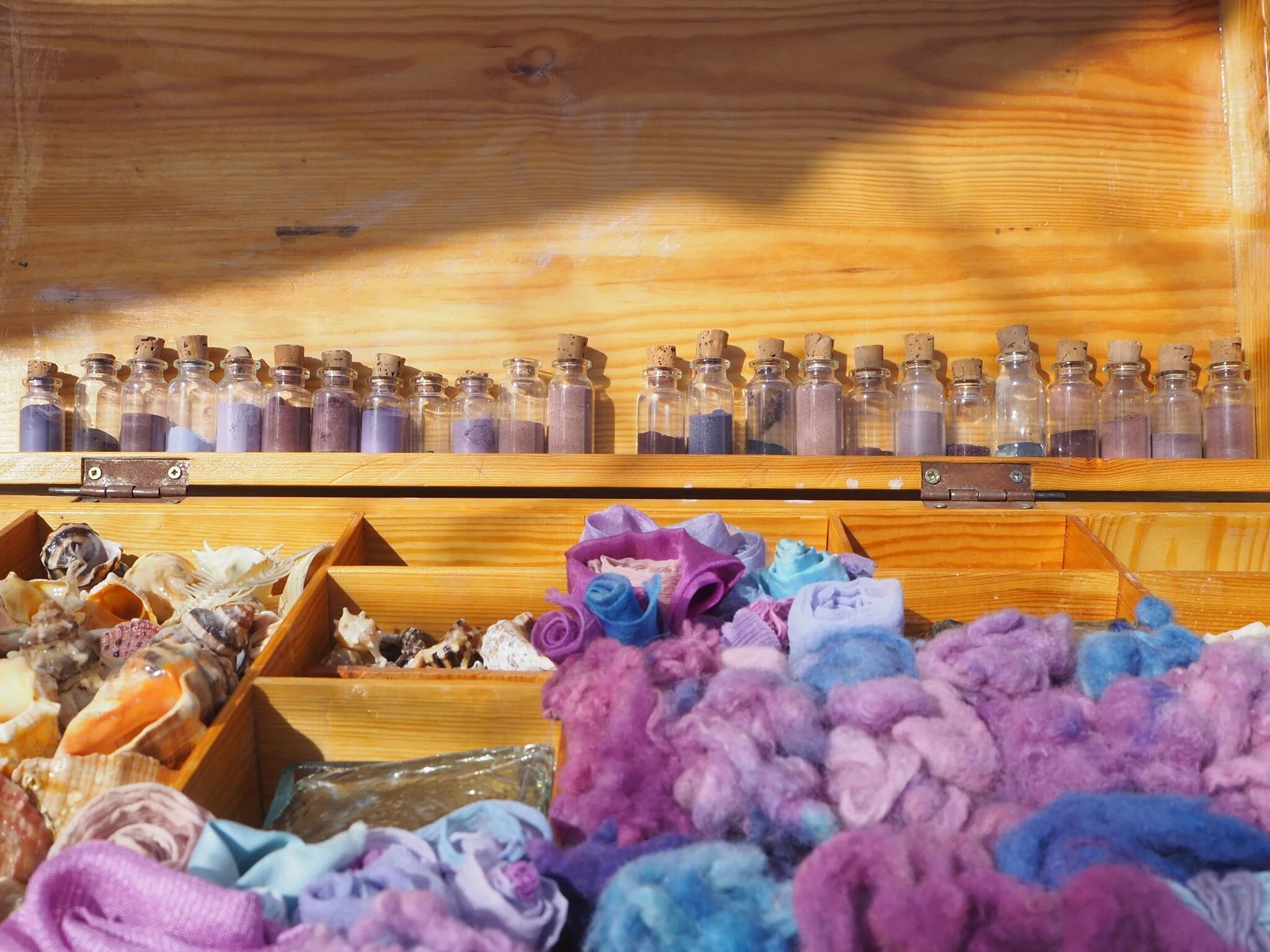 Tyrian Purple – The Ancient Phoenician Dye Worth More Than Gold